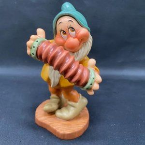 Walt Disney Collection  Snow White AND THE SEVEN DWARFS “Aw Shucks”